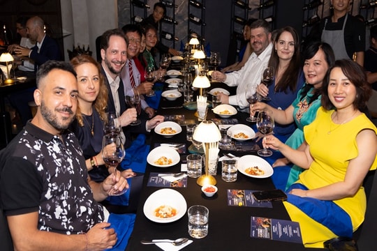 Trải nghiệm tinh hoa ẩm thực Hungary tại Vier Lounge