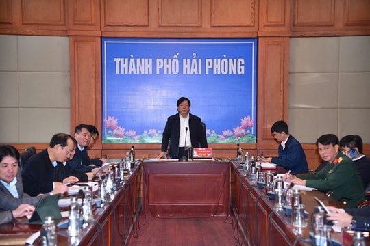 Đẩy nhanh tiến độ triển khai tuyến đường sắt kết nối với cảng biển