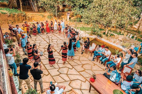 “Đánh thức” lợi thế phát triển du lịch bền vững