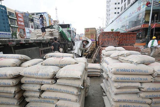 Hàng triệu tấn xi măng dư thừa, doanh nghiệp khi nào hồi phục?