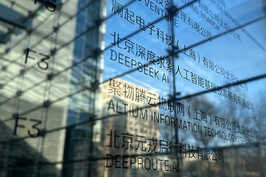 Toan tính của Trung Quốc với "cuộc chơi" AI mã nguồn mở