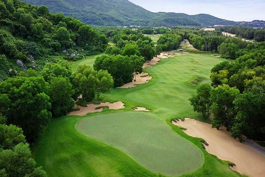 Quảng Ninh đưa golf trở thành sản phẩm du lịch cao cấp