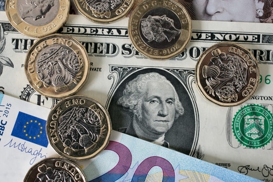 Thuế quan của ông Trump sẽ tác động ra sao đến thị trường tiền tệ?