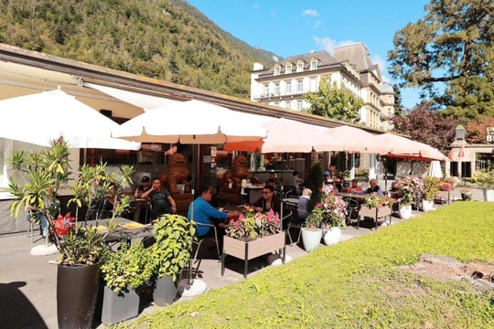 Khám phá ẩm thực Châu Á chân thực tại Truly Asia, Interlaken