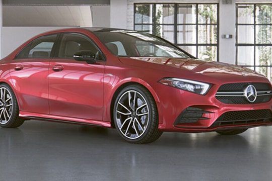 Mercedes liên tục xả hàng xe tồn kho từ 2022