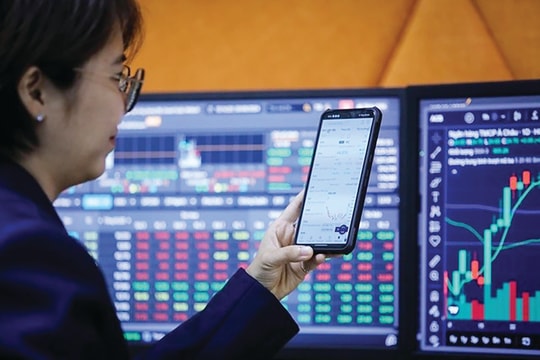 Cẩn trọng rủi ro với các biến động trên thị trường chứng khoán
