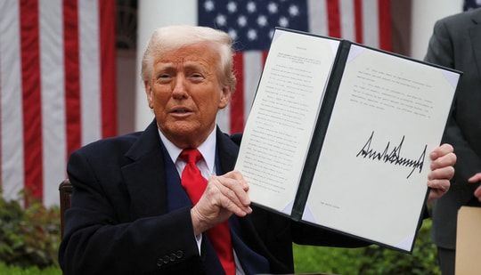 Thuế quan mới của ông Trump sẽ "đảo lộn" thương mại châu Á