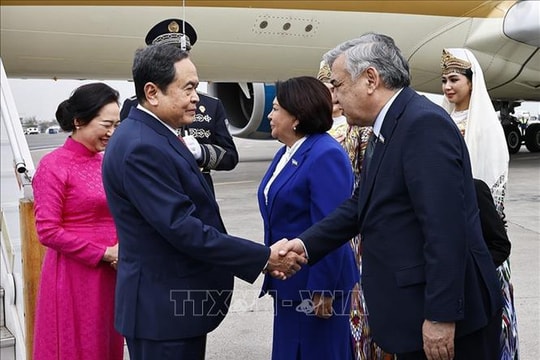 Chủ tịch Quốc hội Trần Thanh Mẫn bắt đầu tham dự Đại hội đồng IPU-150, thăm chính thức Uzbekistan