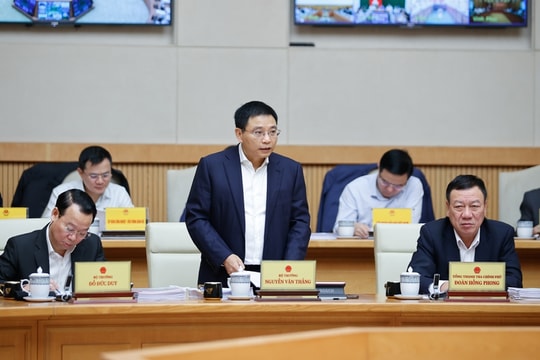 Tăng trưởng GDP cần đạt 8,3% trong 9 tháng cuối năm