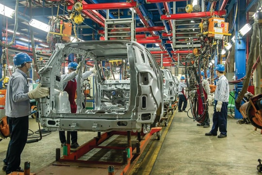 Tăng thuế ô tô: Phát triển sản xuất trong nước hay thúc đẩy nhập khẩu?