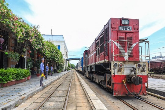 Đường sắt Lào Cai - Hà Nội - Hải Phòng: “Con đường tơ lụa” vận tải Á - Âu