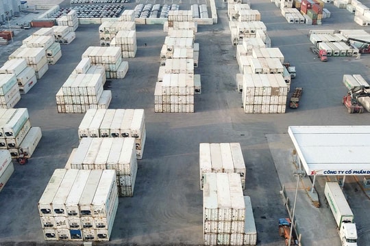 Phát triển dịch vụ cảng biển: Doanh nghiệp tư nhân cần nhập cuộc mạnh mẽ