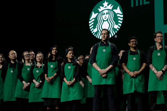 Thay đổi nhỏ nhưng chiến lược lớn của Starbucks