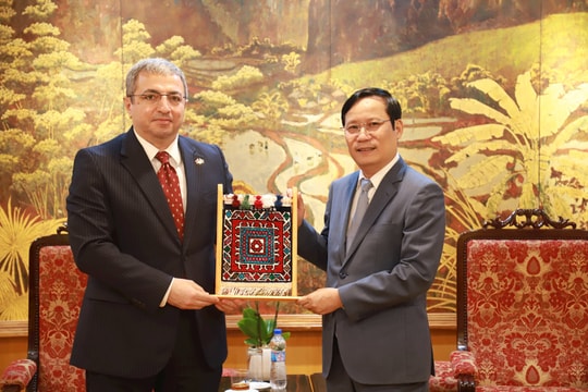 Azerbaijan mong muốn VCCI là cầu nối thúc đẩy quan hệ thương mại với Việt Nam