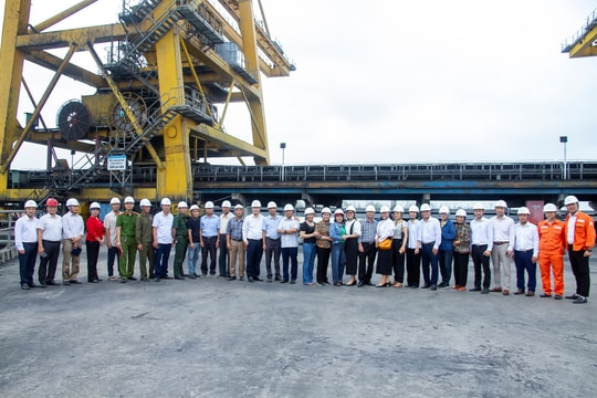 Tham quan, giám sát công tác bảo vệ môi trường tại Nhiệt điện Hải Phòng