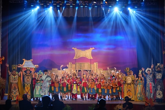 Từ truyền thuyết Việt đến sân khấu quốc tế: Hành trình sáng tạo của học sinh Victoria