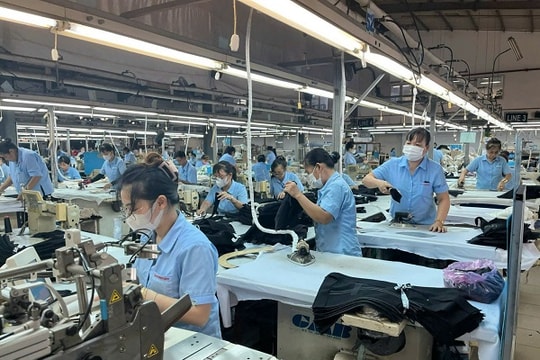 Kinh tế tư nhân vẫn bị lấn át bởi cái bóng kế hoạch hóa