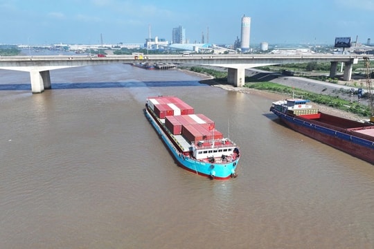 Khám phá tuyến vận tải container mới: Hải Phòng- Ninh Bình qua kênh Nghĩa Hưng