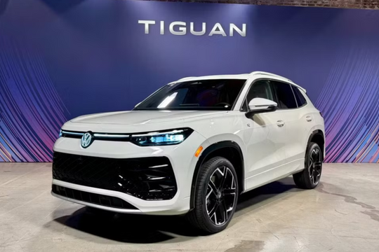 Volkswagen tái định hình chiến lược tập trung vào xe hybrid
