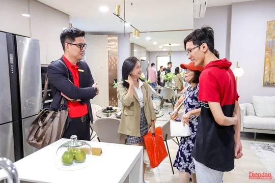 Diễn biến trái chiều giá căn hộ tại Hà Nội