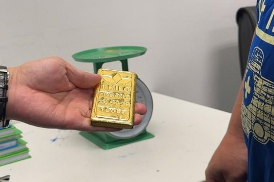 Mật đạo vàng lậu - Kỳ 2: Vùng xám của giao dịch dân sự