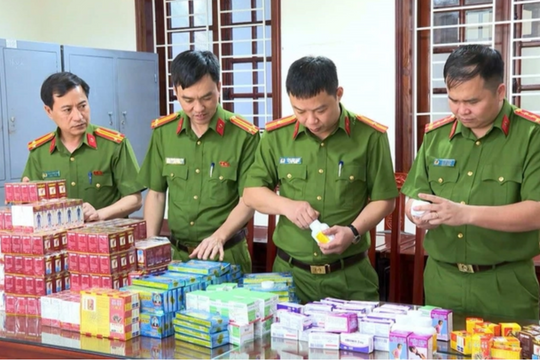 Mất niềm tin từ thuốc giả - bài học đắt giá từ thế giới số