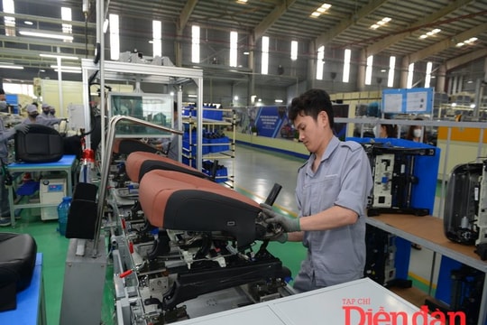 Khơi thông lực đẩy thể chế cho doanh nghiệp chuyển đổi kép