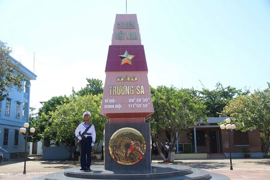 Trường Sa - Bức tường thành của Tổ quốc giữa biển khơi