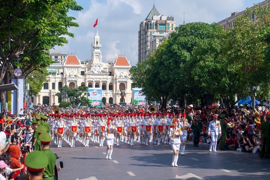 NƯỚC VIỆT NAM LÀ MỘT, DÂN TỘC VIỆT NAM LÀ MỘT