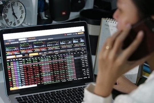 Thị trường chứng khoán phân hóa mạnh trong mùa báo cáo kết quả kinh doanh quý I