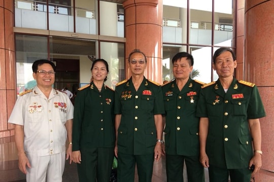 Hồi ức tháng Tư và những "trận đánh" thời bình