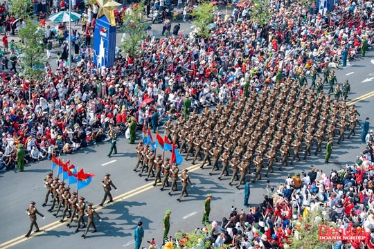 Niềm vui 50 năm Ngày Giải phóng miền Nam, thống nhất đất nước