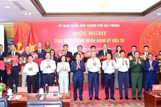 Hải Phòng: 70 năm hành trình vượt sóng vươn xa