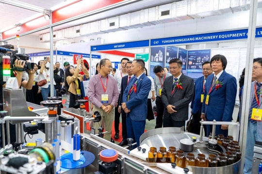 Hơn 300 doanh nghiệp đến từ 30 quốc gia và vùng lãnh thổ tham gia Vietnam Medi-Pharm 2025