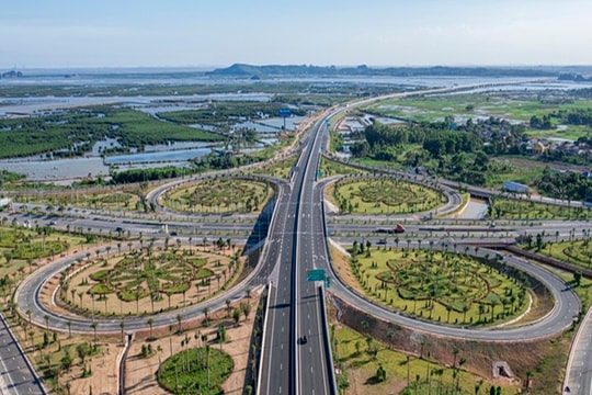 Quảng Ninh: Gọi vốn đầu tư 259 dự án để bứt phá hạ tầng kinh tế