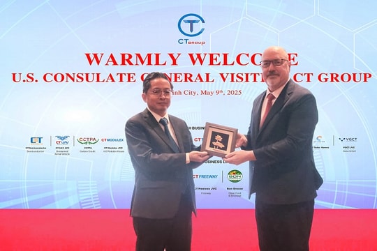 Tổng Lãnh sự quán Hoa Kỳ làm việc cùng CT Group