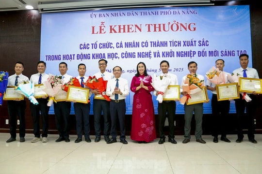 Đà Nẵng khen thưởng tổ chức, cá nhân có thành tích lĩnh vực khoa học công nghệ và khởi nghiệp