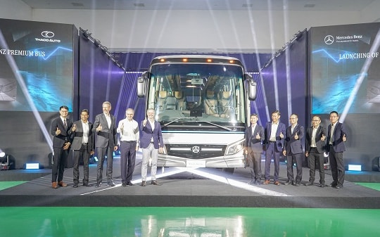 Thaco Auto xuất khẩu xe bus cao cấp Mercedes-Benz sang Thái Lan