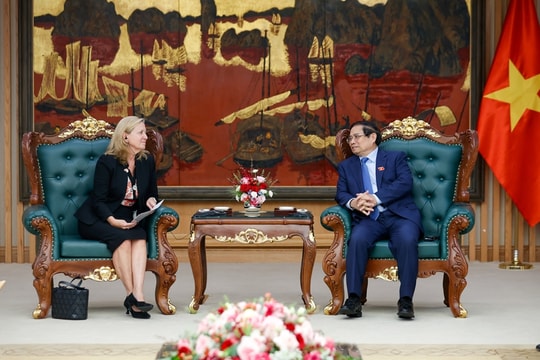 Thủ tướng đề nghị World Bank hỗ trợ vốn đầu tư đường sắt cao tốc Bắc - Nam