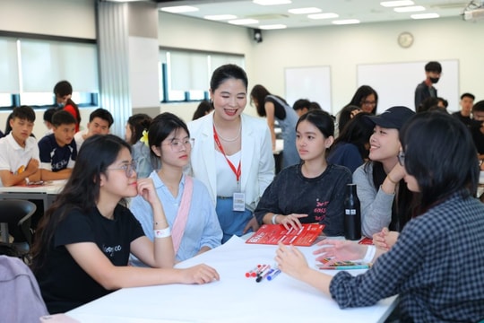 Người tiêu dùng dịch chuyển mạnh mẽ sang không gian số, doanh nghiệp săn đón nhân sự ngành Digital Marketing