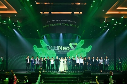 VCBNeo - công bố thương hiệu mới và ứng dụng ngân hàng số NeoOne