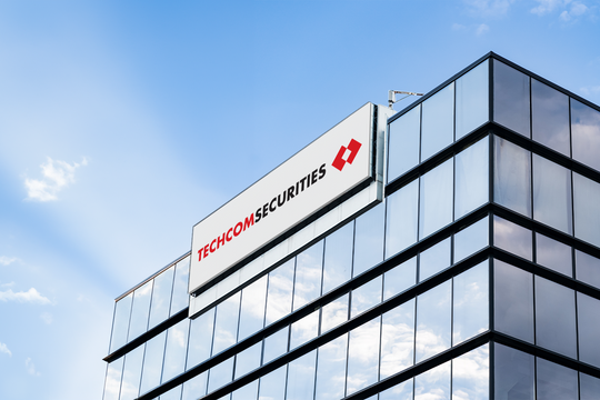 Cổ phiếu TCB vượt đỉnh, hút dòng tiền nhà đầu tư