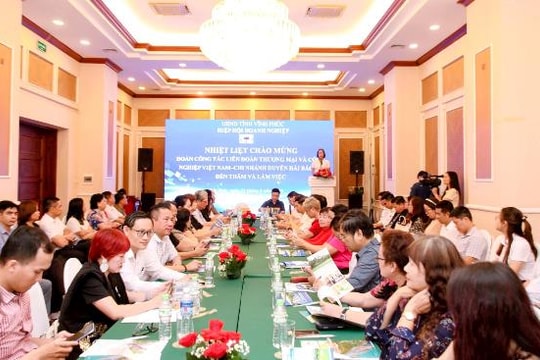 Đoàn doanh nghiệp VCCI Duyên hải Bắc Bộ làm việc với Hiệp hội Doanh nghiệp tỉnh Vĩnh Phúc