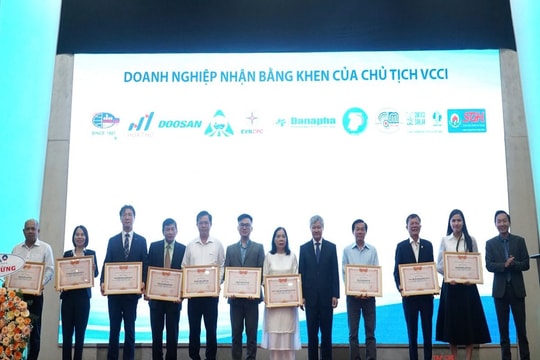 Chuyển đổi xanh là “bệ đỡ” để doanh nghiệp phát triển bền vững