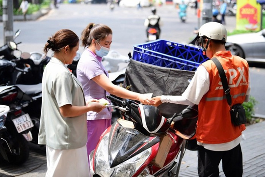 Miễn thuế hàng nhập giá rẻ qua TMĐT: Chính sách đang bị lợi dụng