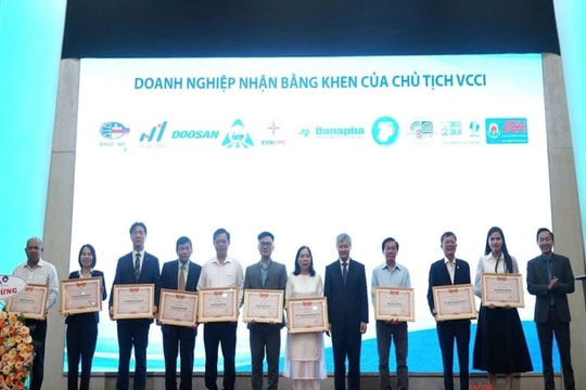 Chuyển đổi xanh là “bệ đỡ” để doanh nghiệp phát triển bền vững