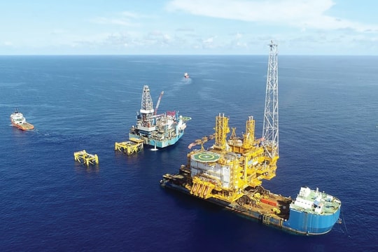 Lực đẩy PVS