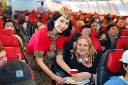 Săn vé bay Vietjet giảm 66%,  hoà mình cùng không khí đại nhạc hội K-star Spark