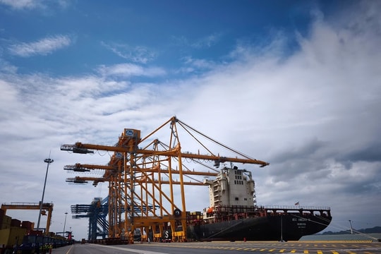 Phát huy lợi thế kết nối khu công nghiệp, khu kinh tế với cảng biển