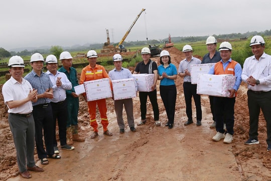 Công đoàn Điện lực Việt Nam, EVNNPT thăm hỏi, động viên người lao động tại 2 công trình trọng điểm